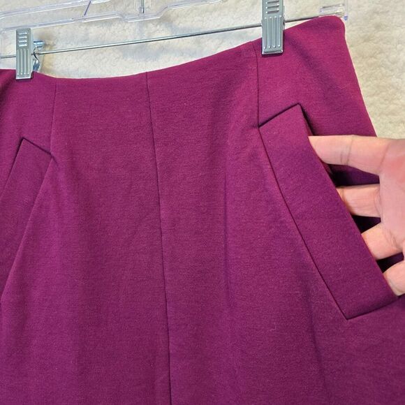 Lands End Knee Length Stretchy Board Skirt Sz 6 Burgundy Wine‎ Red Front Pockets - Picture 2 of 9